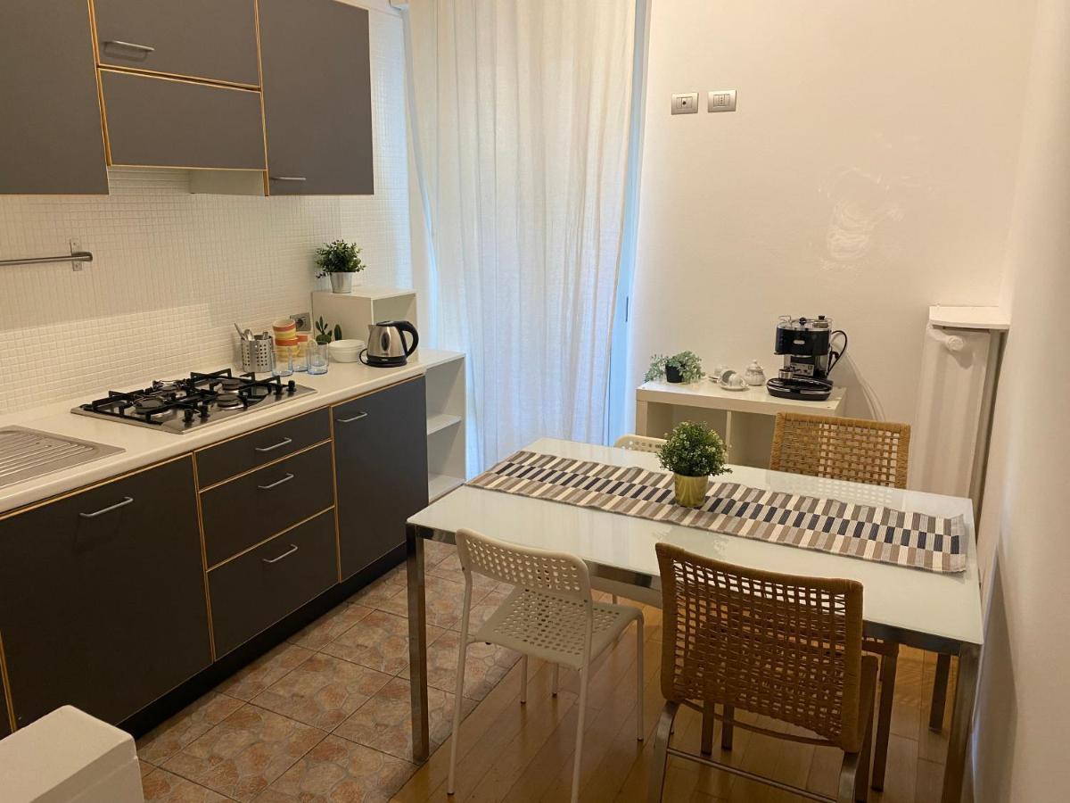 Chiara Guest House 34 - M4 Metro Blu ميلان المظهر الخارجي الصورة